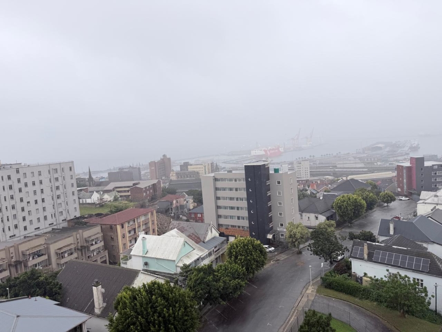 2 Bedroom Property for Sale in Port Elizabeth Central Eastern Cape